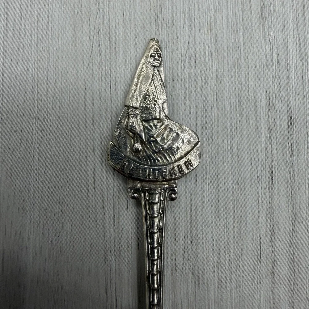 Bethlehem Souvenir Spoon Figural Finial Peace on Earth Bowl Vintage